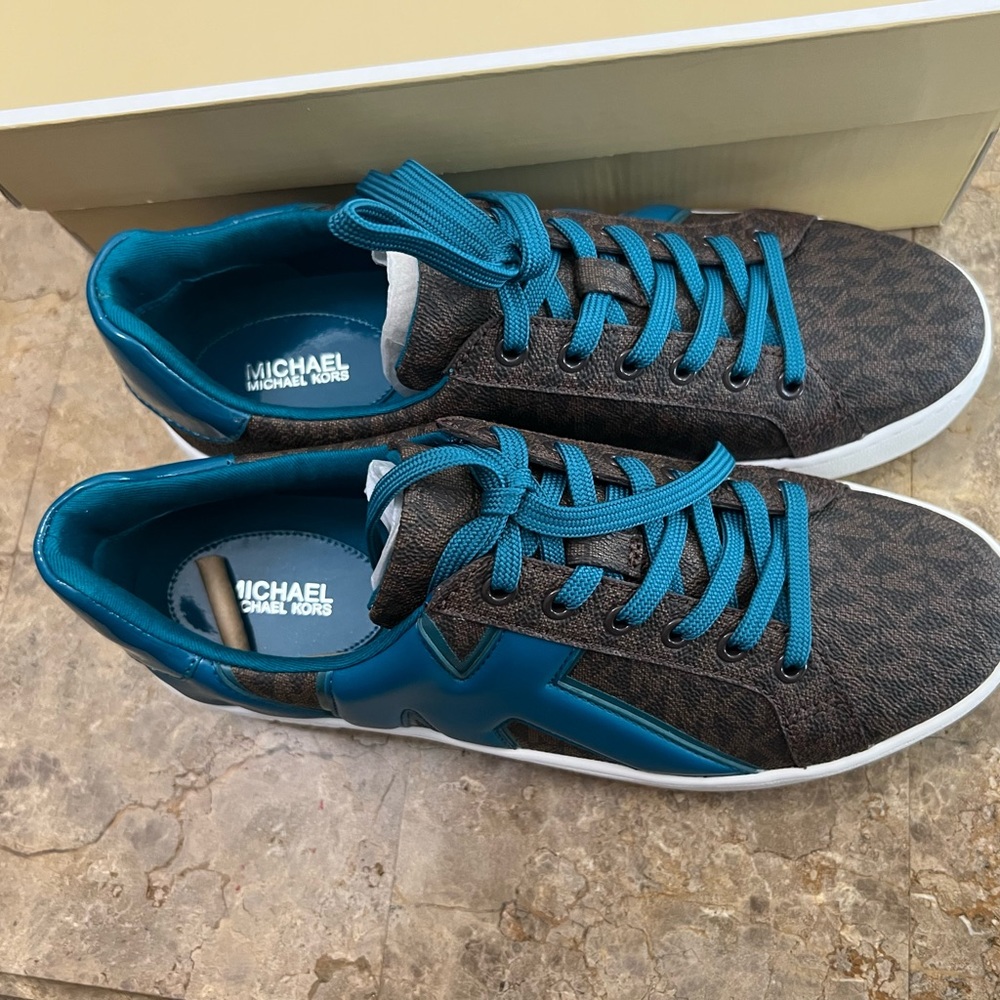 Michael Kors Poppy Lace Up Sneaker
